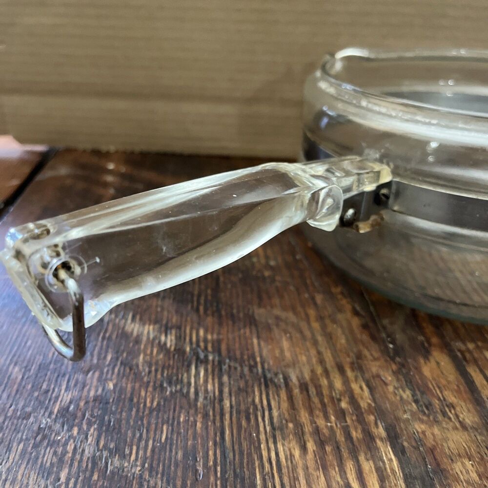 Vintage Pyrex Glass Sauce Pan 1.5 Qt Clear Handle Stainless Ring Pour Spout - Picture 4 of 7